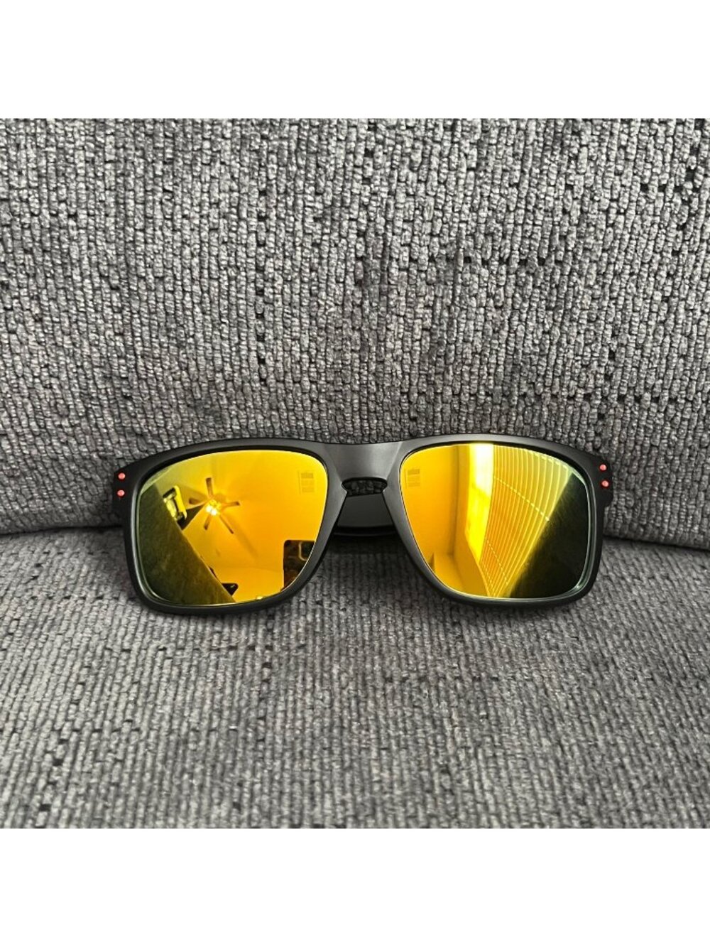 Oakley Holbrook Sunglasses 009102 Reflective Gold Lenses Red Icons - Picture 6 of 8
